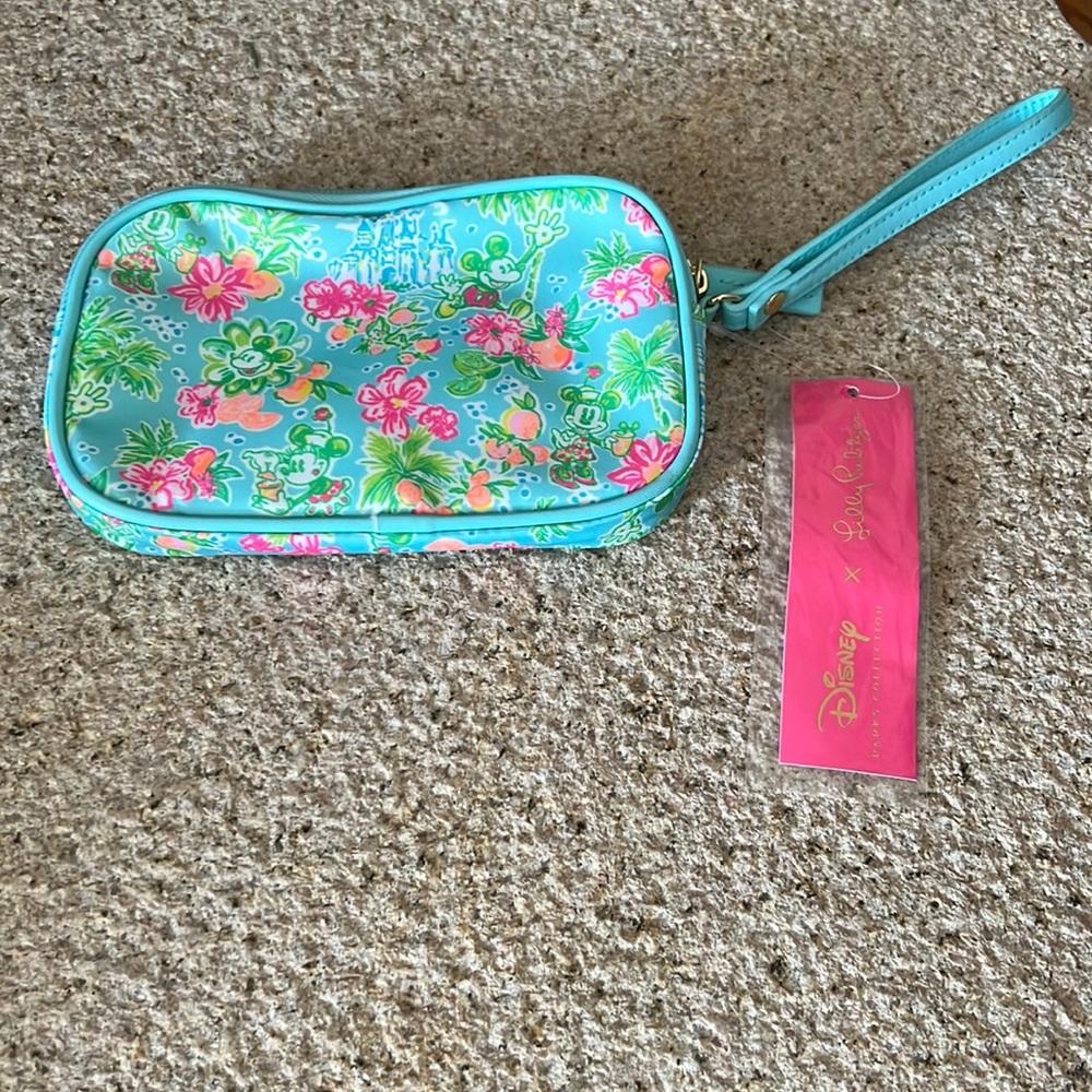 Disney x Lily Pulitzer Wristlet NWT - Adorable! 💕